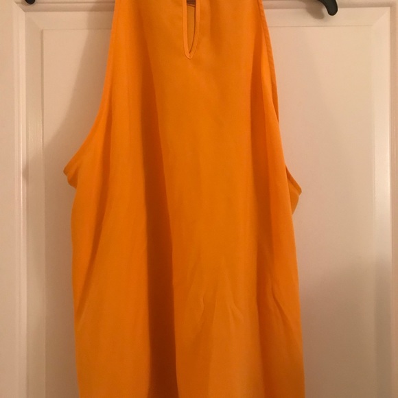 Victoria Beckham High Neck Scallop Trim Tank Top - Picture 3 of 3